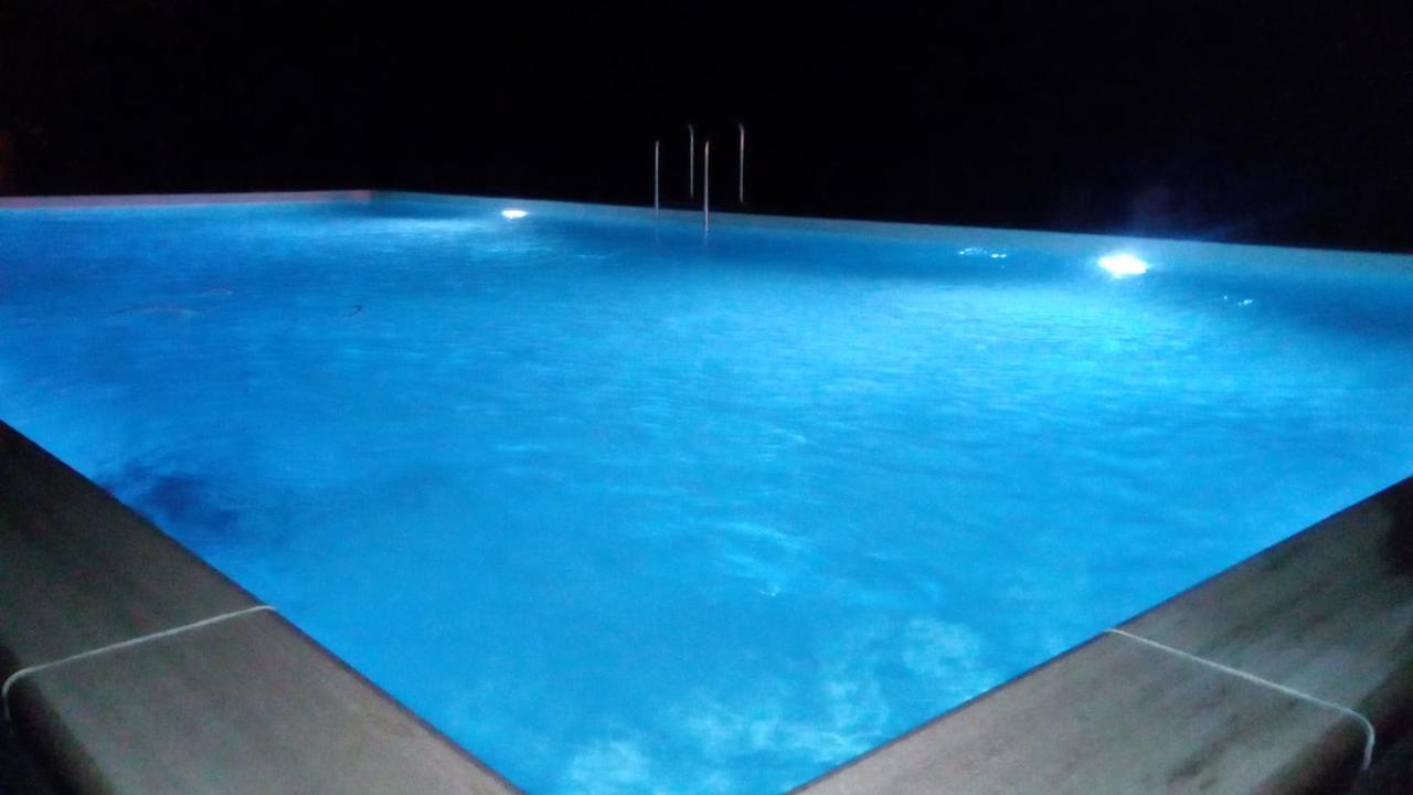 Agriturismo Podere Casalone 里密特 外观 照片